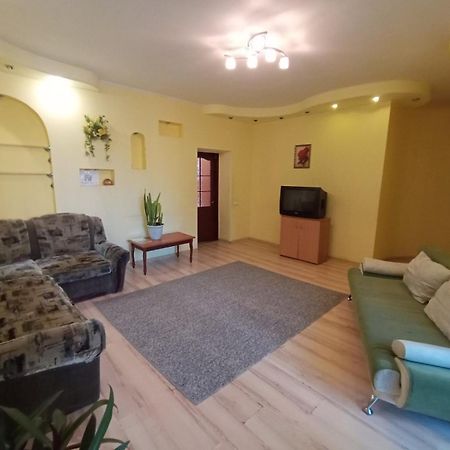 3К. Квартира На Сумской Kharkov Ngoại thất bức ảnh