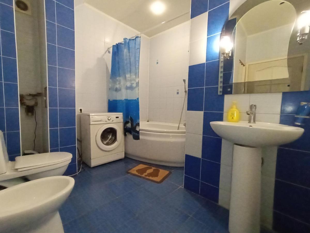 3К. Квартира На Сумской Kharkov Ngoại thất bức ảnh